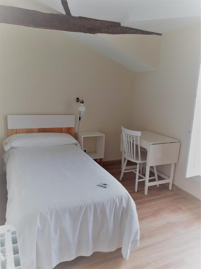 Hostal Lierganes Fluviarium Rooms 外观 照片