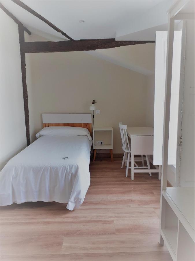 Hostal Lierganes Fluviarium Rooms 外观 照片