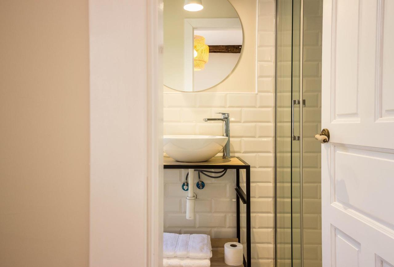 Hostal Lierganes Fluviarium Rooms 外观 照片