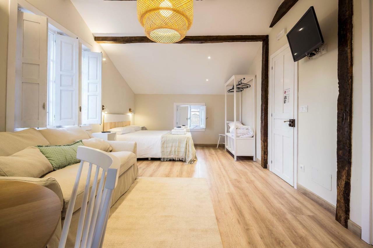 Hostal Lierganes Fluviarium Rooms 外观 照片